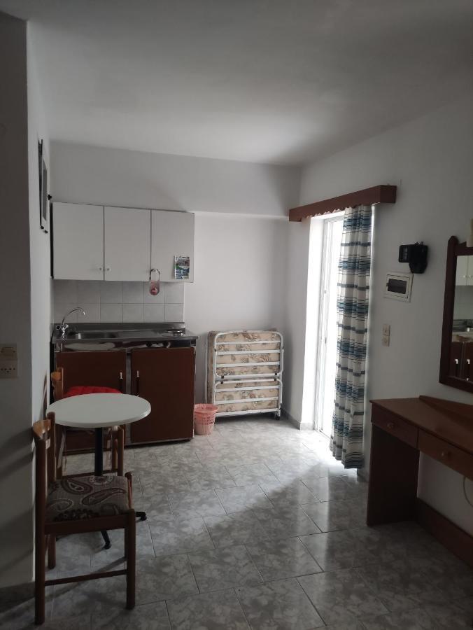 Roses Studios Karpathos Ngoại thất bức ảnh